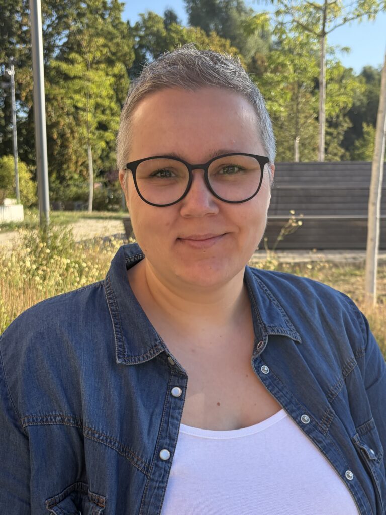 Jenny Wesarg - Schulsachbearbeiterin
